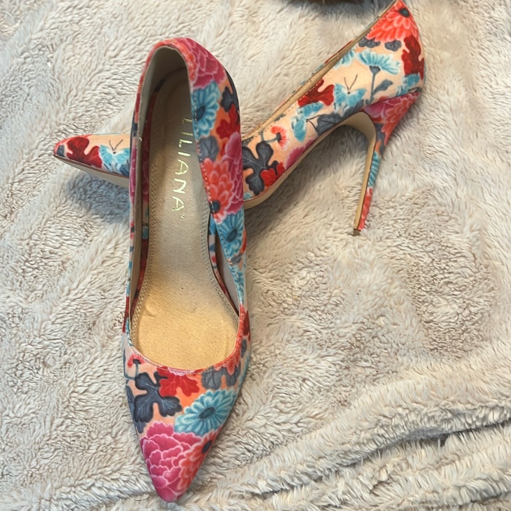 Liliana floral heels